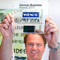 Niklas Köllner mit dem German Business Award